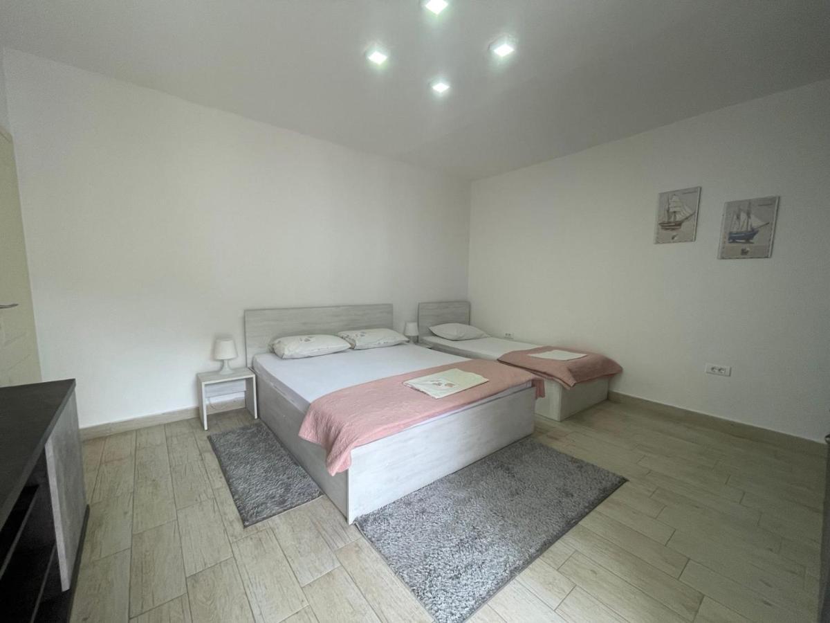 Apartments Pean Tivat Exterior photo