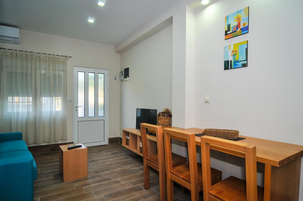 Apartments Pean Tivat Exterior photo