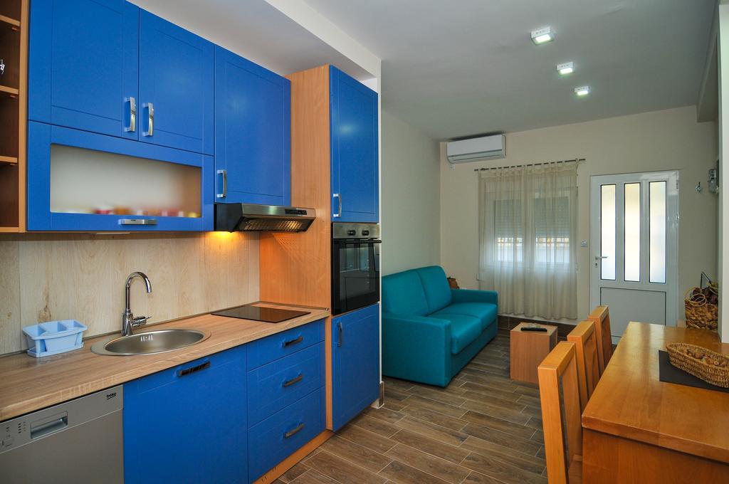 Apartments Pean Tivat Exterior photo