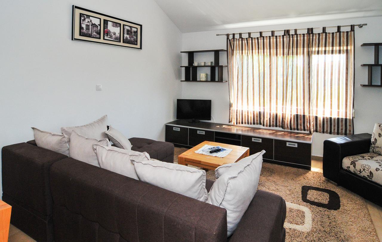 Apartments Pean Tivat Exterior photo