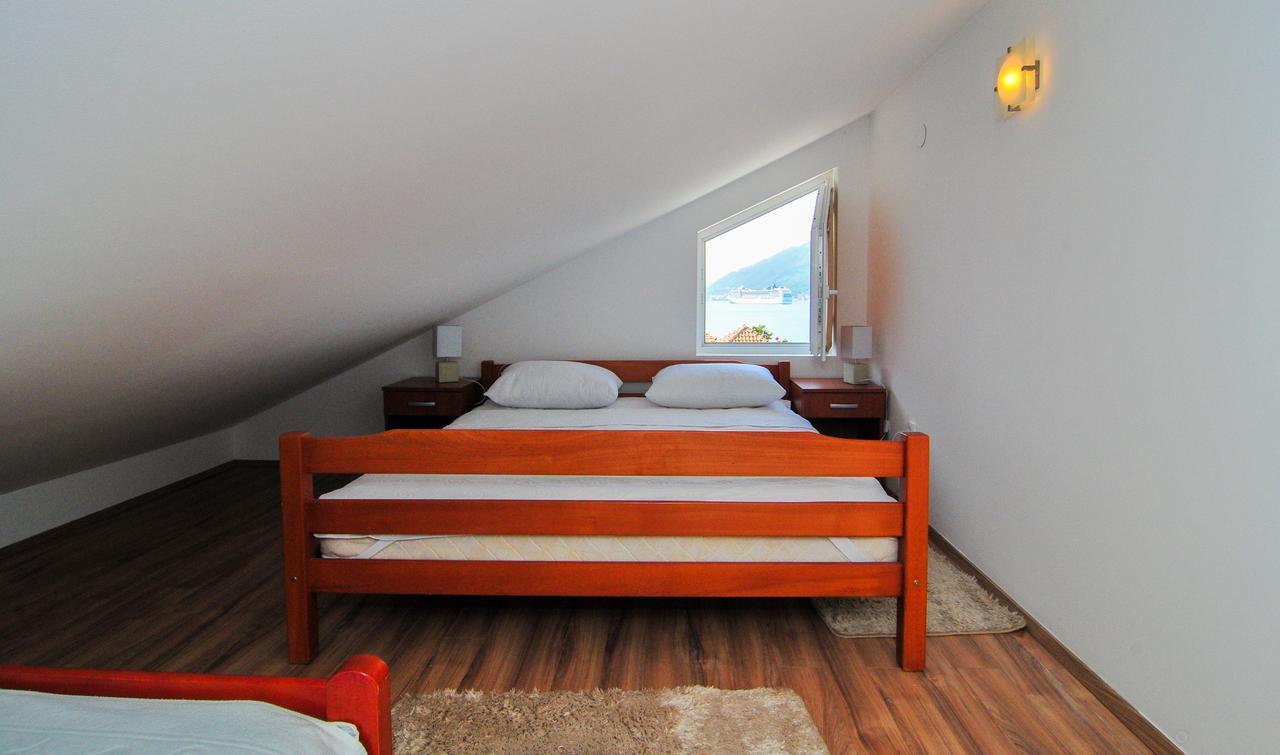 Apartments Pean Tivat Exterior photo
