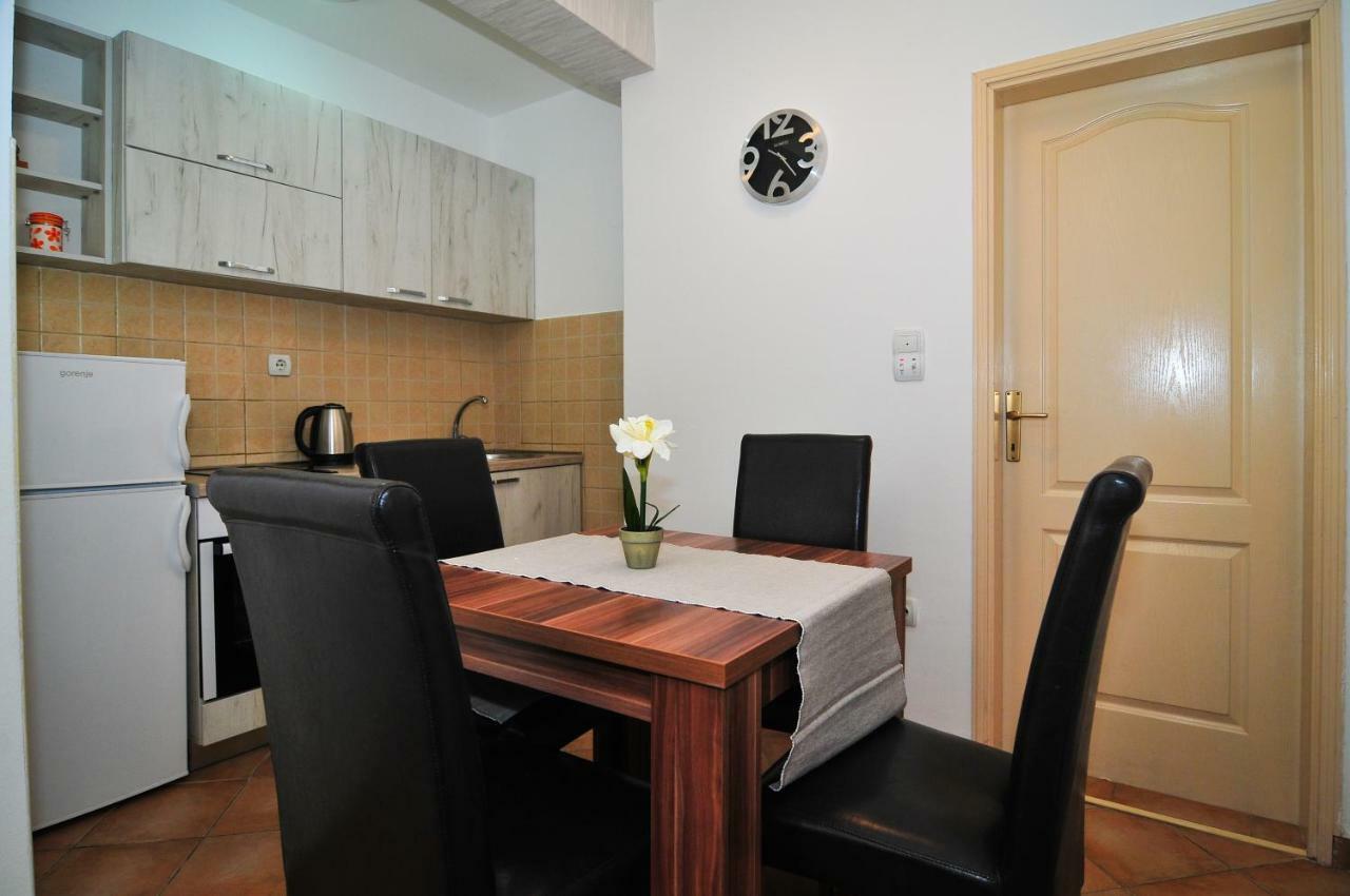 Apartments Pean Tivat Exterior photo