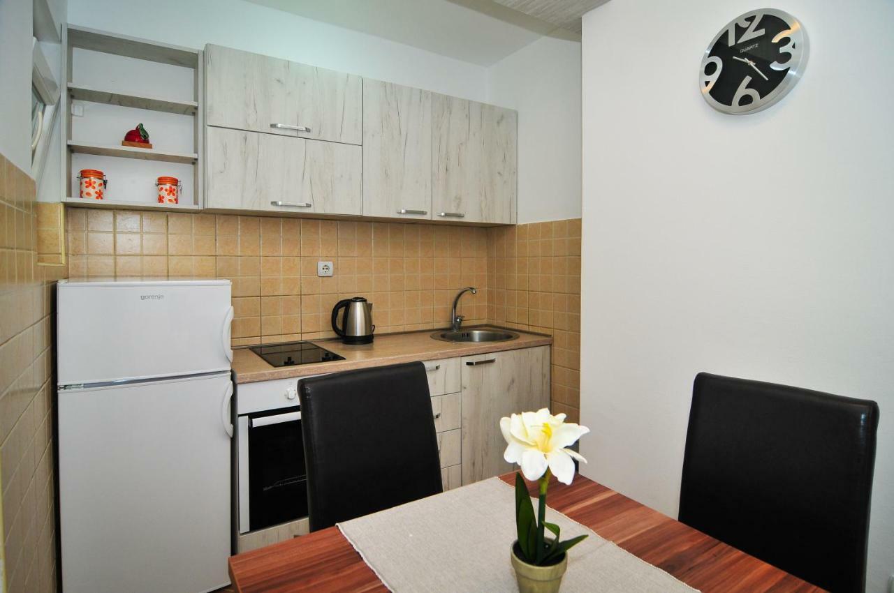 Apartments Pean Tivat Exterior photo