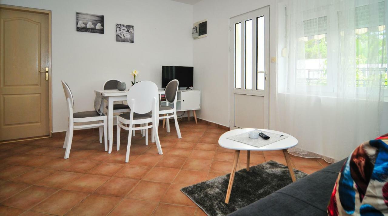 Apartments Pean Tivat Exterior photo
